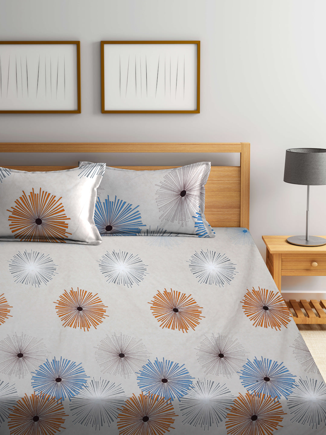 Arrabi Beige Graphic TC Cotton Blend King Size Bedsheet with 2 Pillow Covers (250 X 215 cm)
