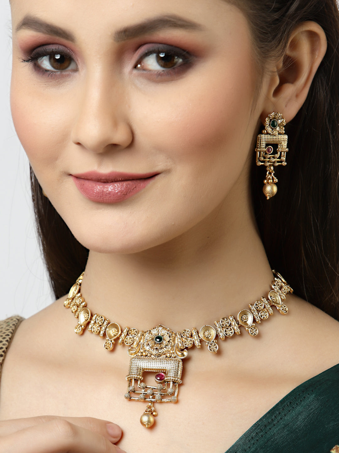 Arrabi Gold Handcrafted Jewellery Set with 2 Earrings(30 cm)