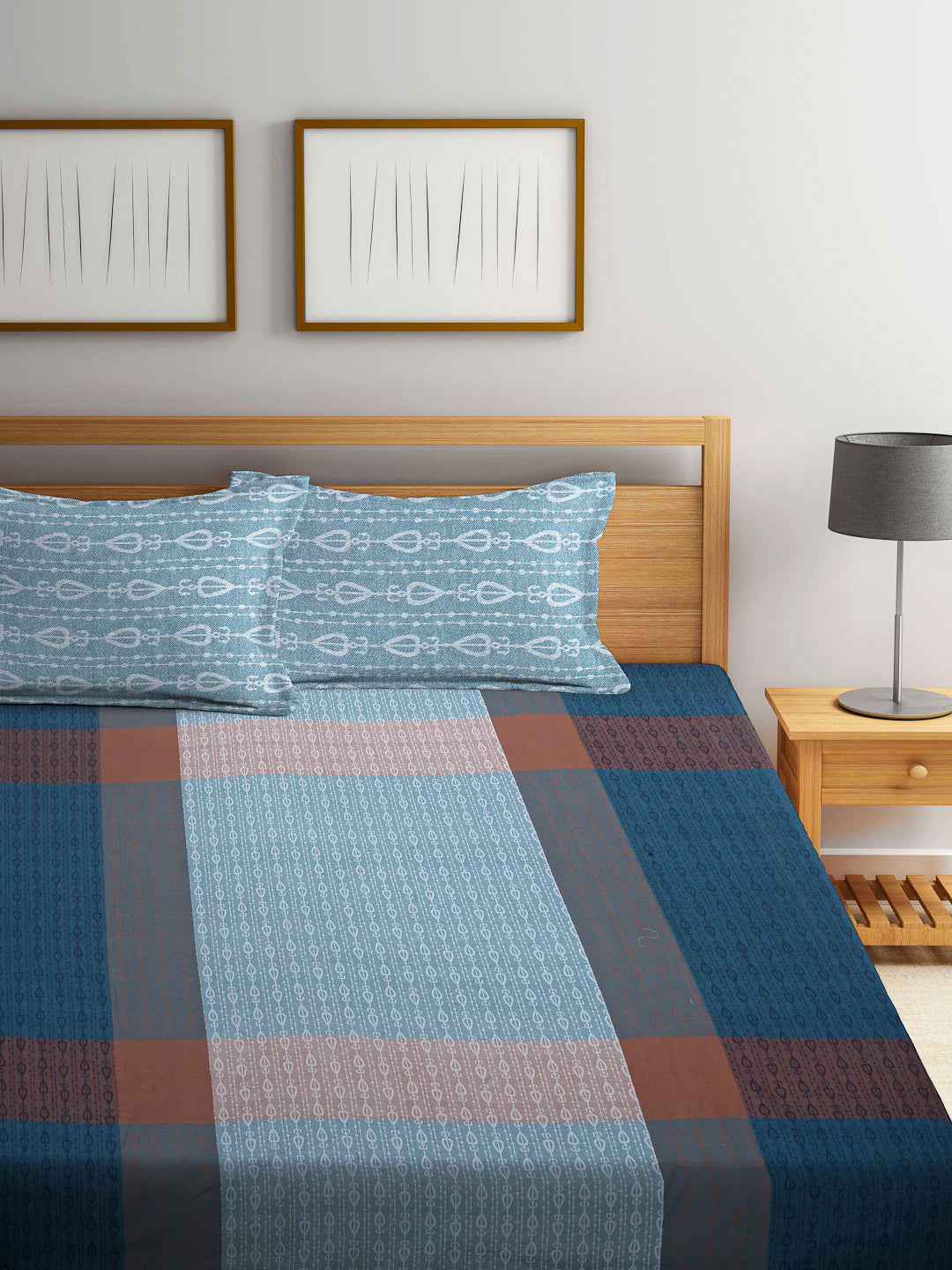 Arrabi Multi Indian Handwoven Cotton Super King Size Bedsheet with 2 Pillow Covers (270 X 260 cm)