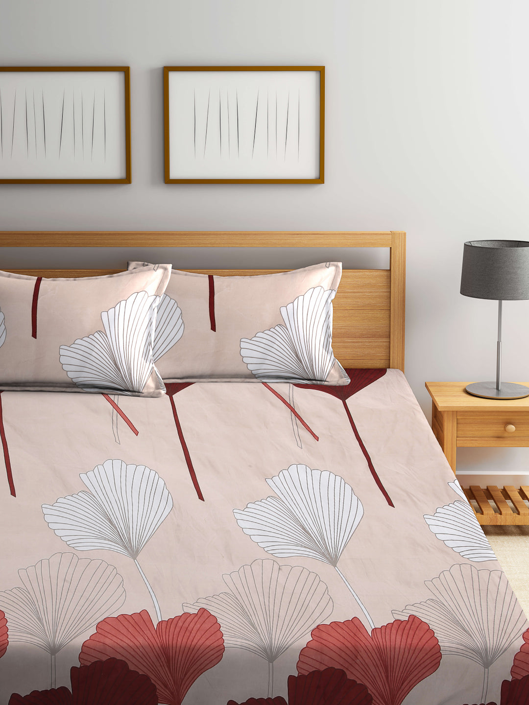 Arrabi Brown Floral TC Cotton Blend King Size Fitted Bedsheet with 2 Pillow Covers (250 X 215 Cm )