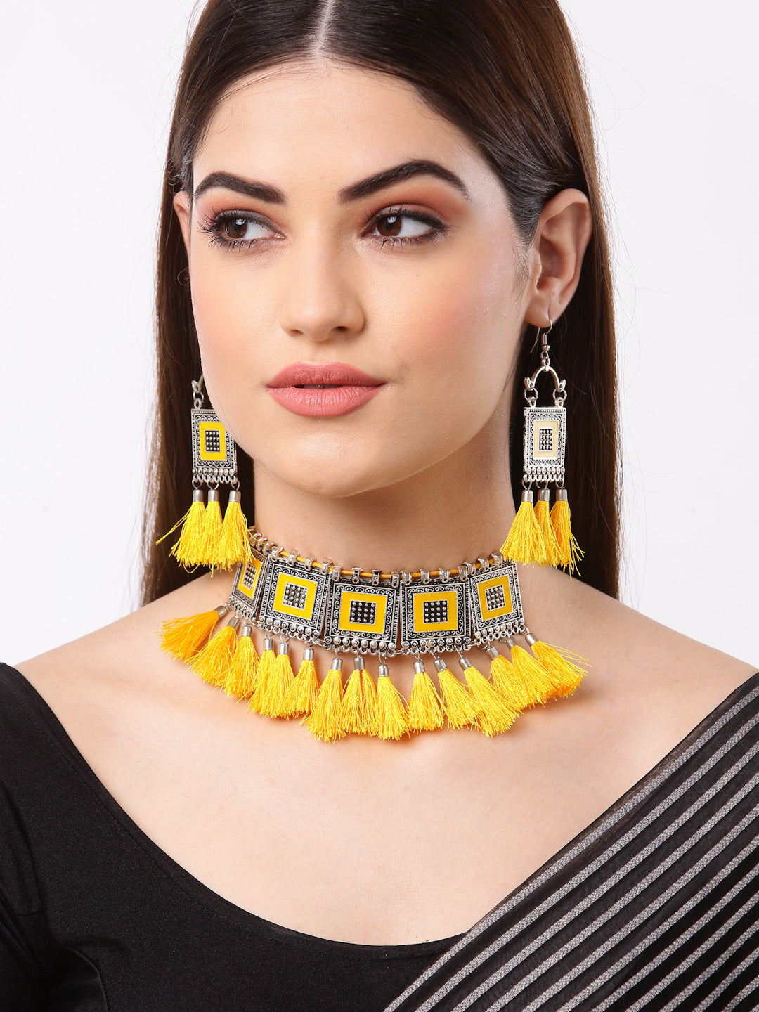 Arrabi Yellow Tasselled Jewellery Set with 2 Earrings (40 cm)