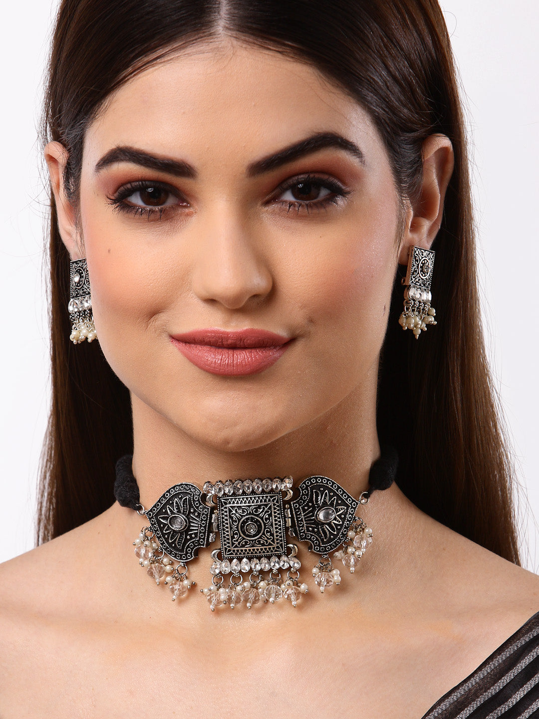 Arrabi Metallic Oxidised Jewellery Set with 2 Earrings (40 cm)