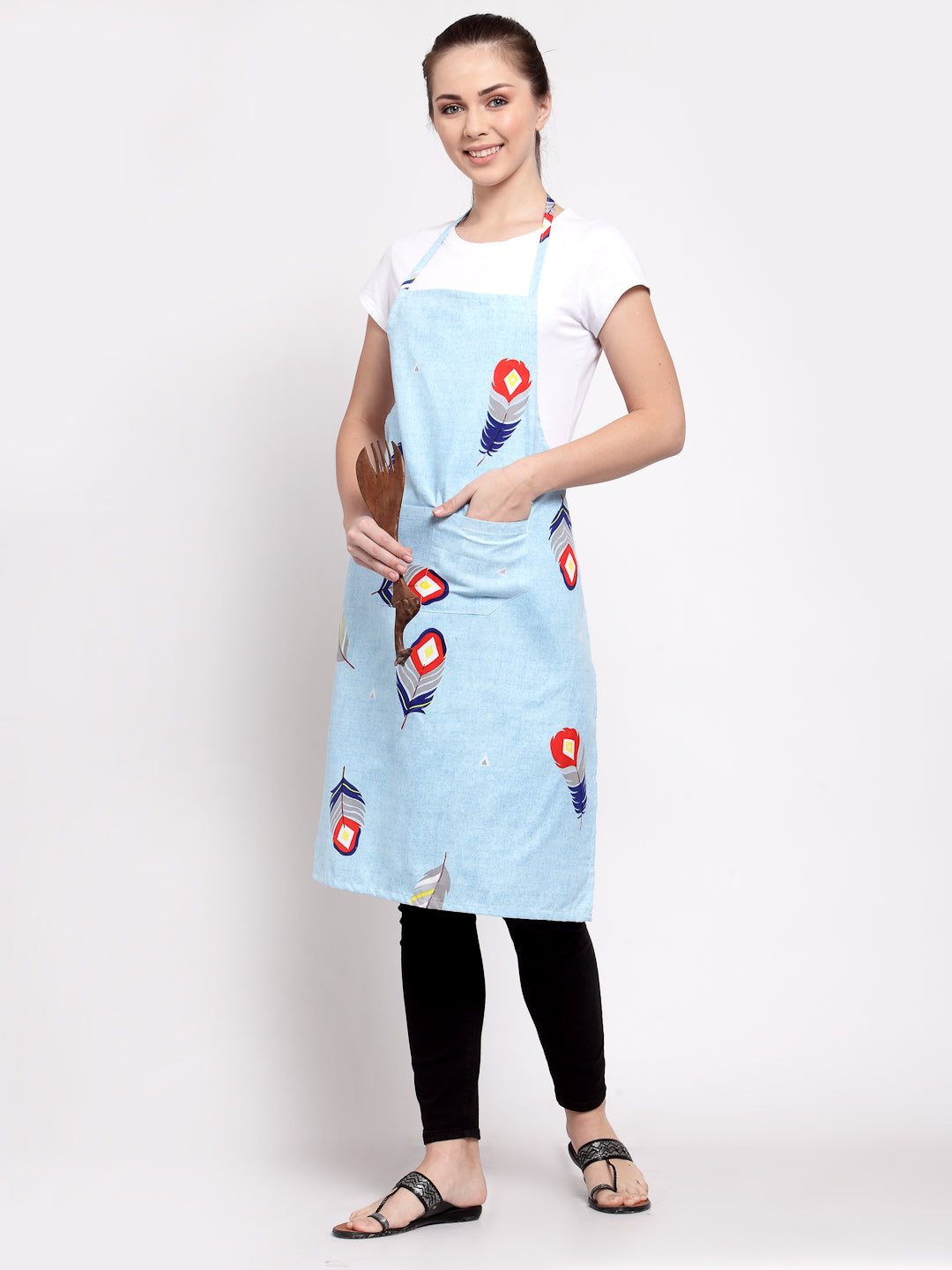 Arrabi Blue Leaf Cotton Blend Apron With 2 Patch Pocket (85 x 70 cm)