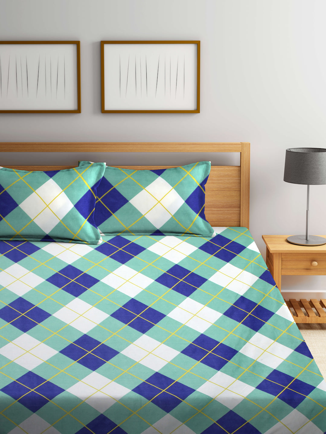 Arrabi Multi Geometric TC Cotton Blend King Size Bedsheet with 2 Pillow Covers (250 X 215 cm)