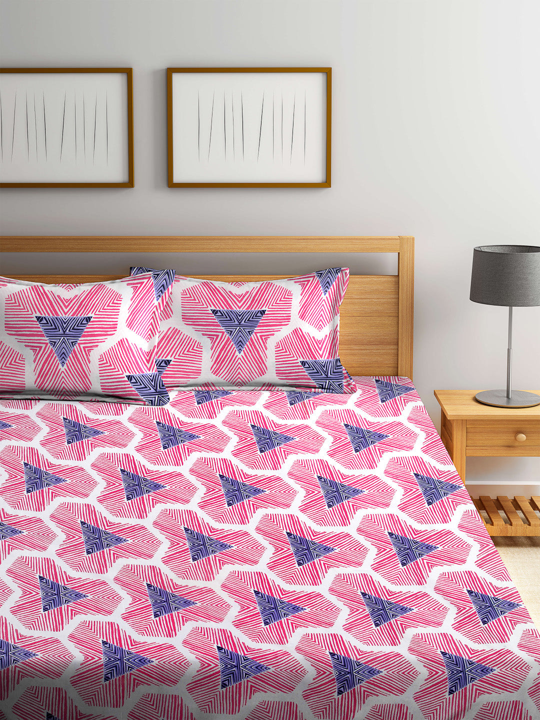 Arrabi Pink Graphic TC Cotton Blend King Size Fitted Bedsheet with 2 Pillow Covers (250 X 215 Cm )