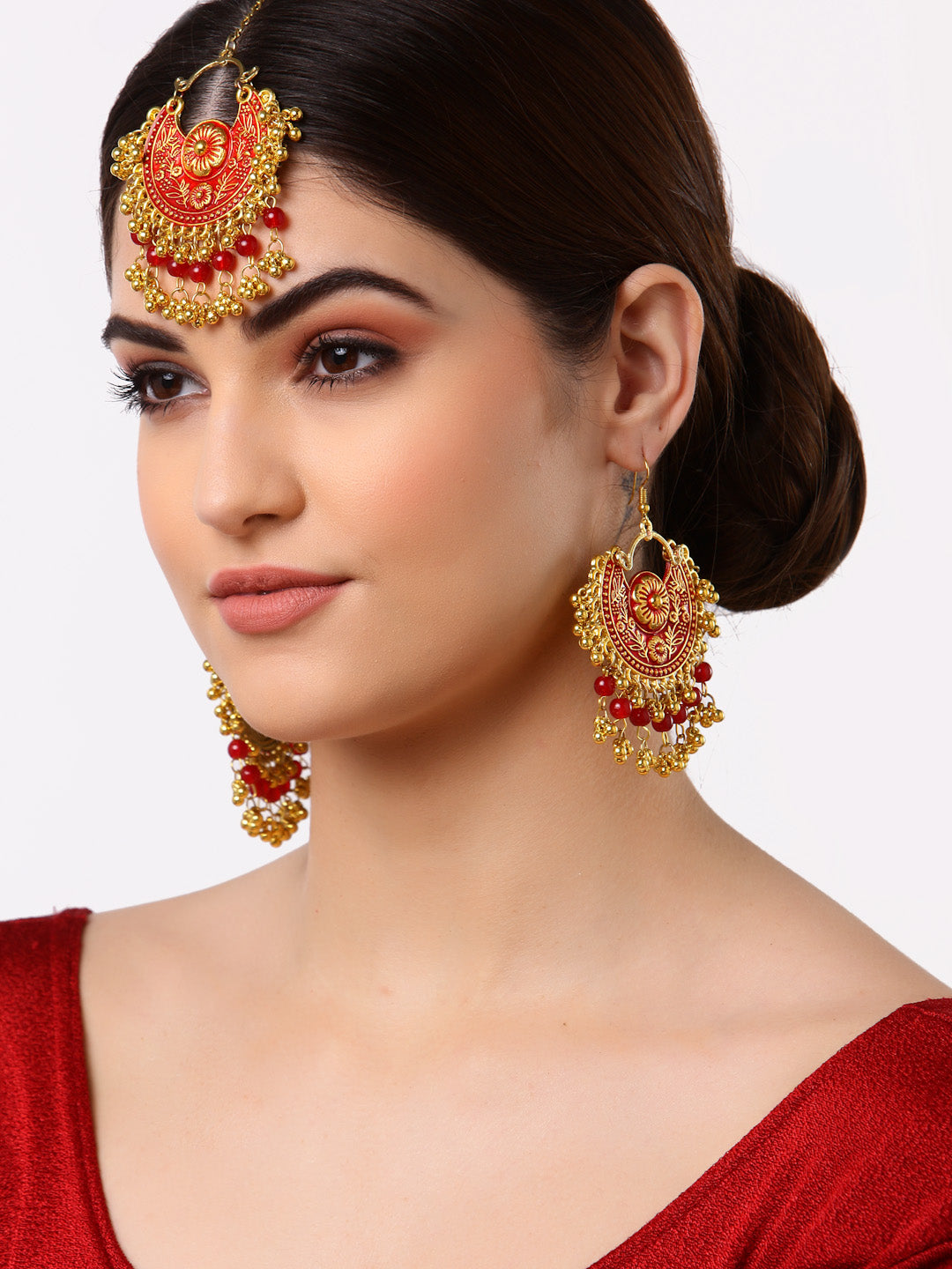 Arrabi Red Oxidised Kundan Studded Maang Tika & Earrings Set (17 cm)