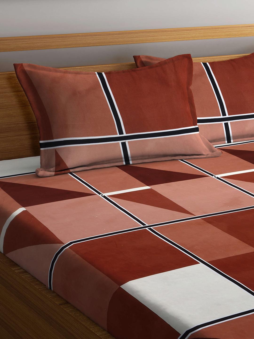 Arrabi Brown Geometric TC Cotton Blend Super King Size Fitted Bedsheet with 2 Pillow Covers(270 X 260 Cm )