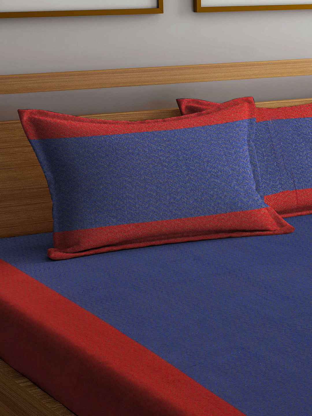 Arrabi Orange Stripes Handwoven Cotton King Size Bedsheet with 2 Pillow Covers (260 X 230 cm)