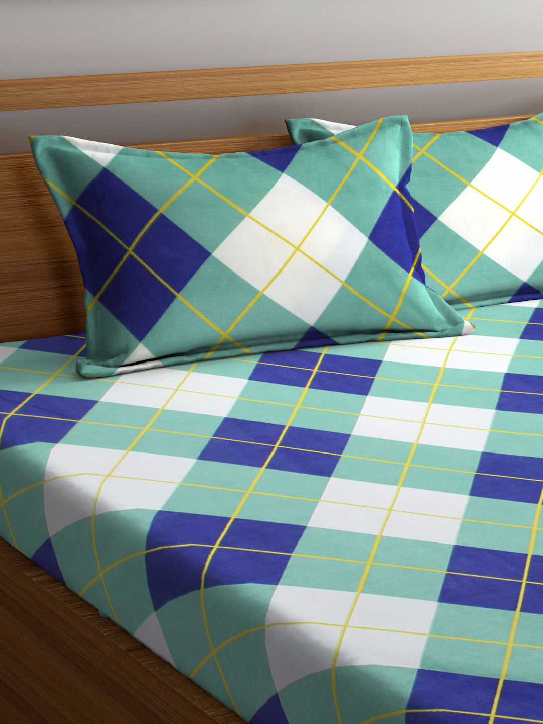 Arrabi Multi Geometric TC Cotton Blend King Size Fitted Bedsheet with 2 Pillow Covers(250 X 215 Cm )