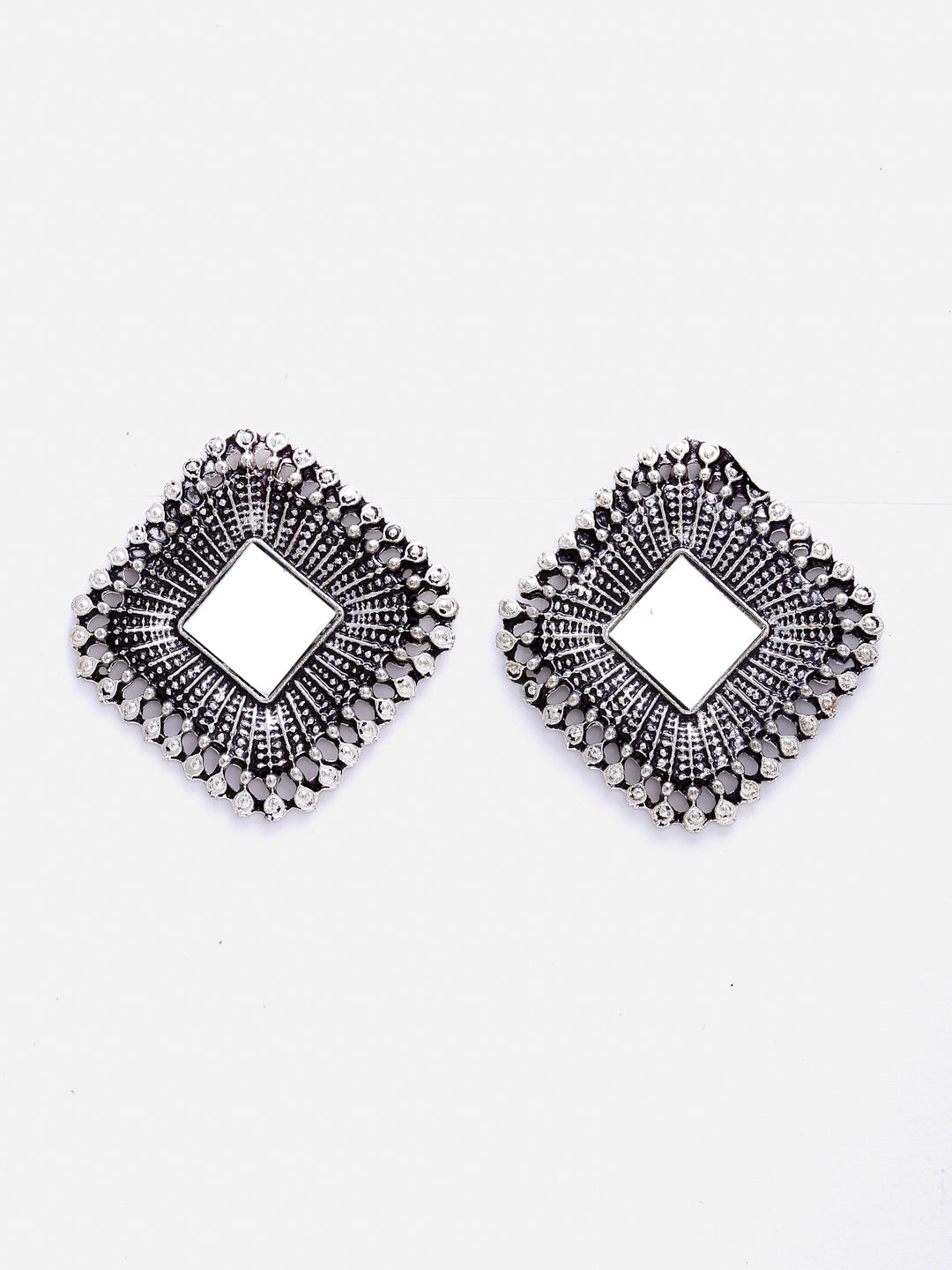 Arrabi Metallic Oxidised Earrings (Set of 2) and 1 Ring (10 cm)