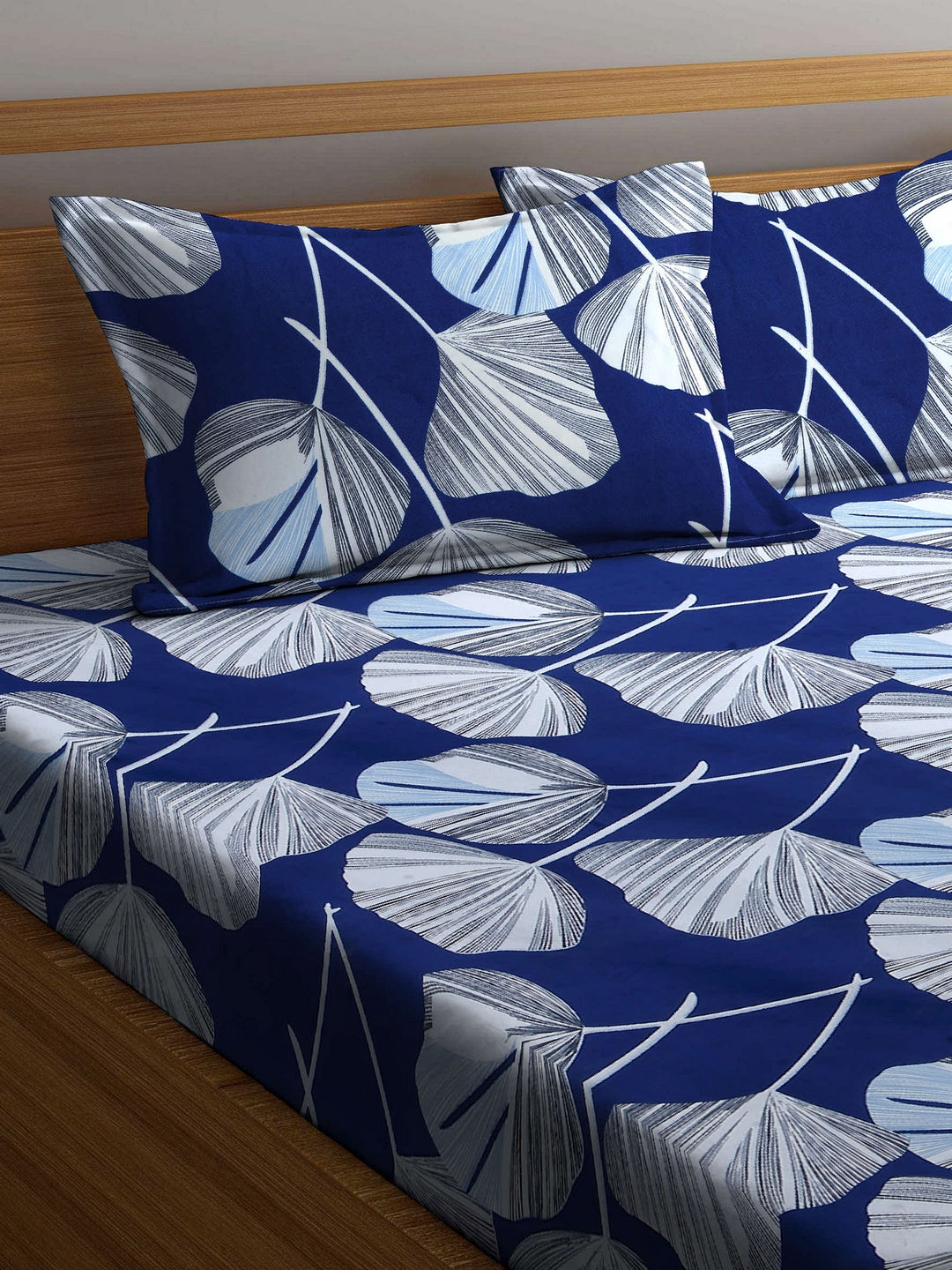 Arrabi Blue Floral TC Cotton Blend Double Size Bedsheet with 2 Pillow Covers (250 X 220 Cm)