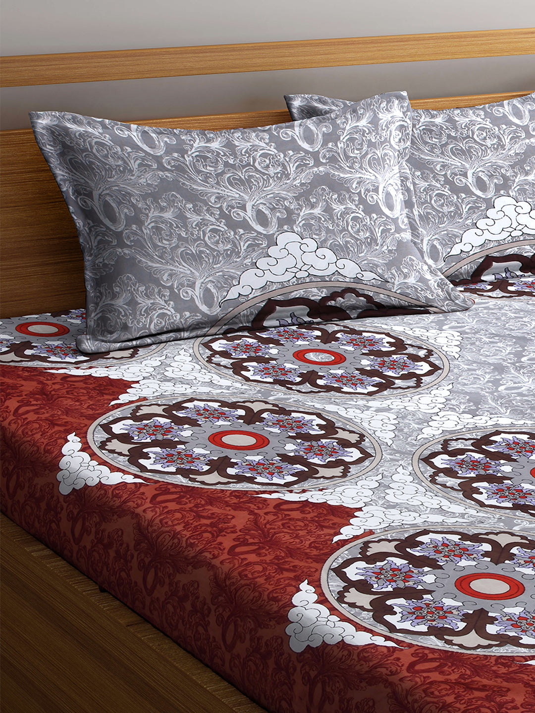 Arrabi Grey Indian TC Cotton Blend Double Size Fitted Bedsheet with 2 Pillow Cover ( 250 x 225 cm)