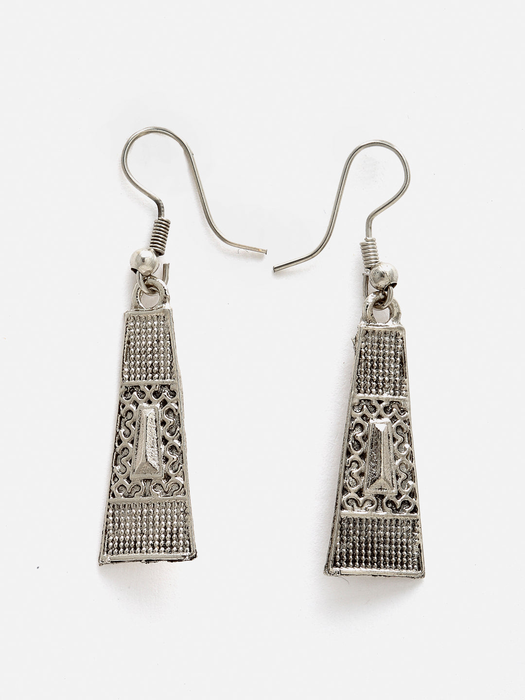 Arrabi Metallic Oxidised Jewellery Set with 2 Earrings (40 cm)