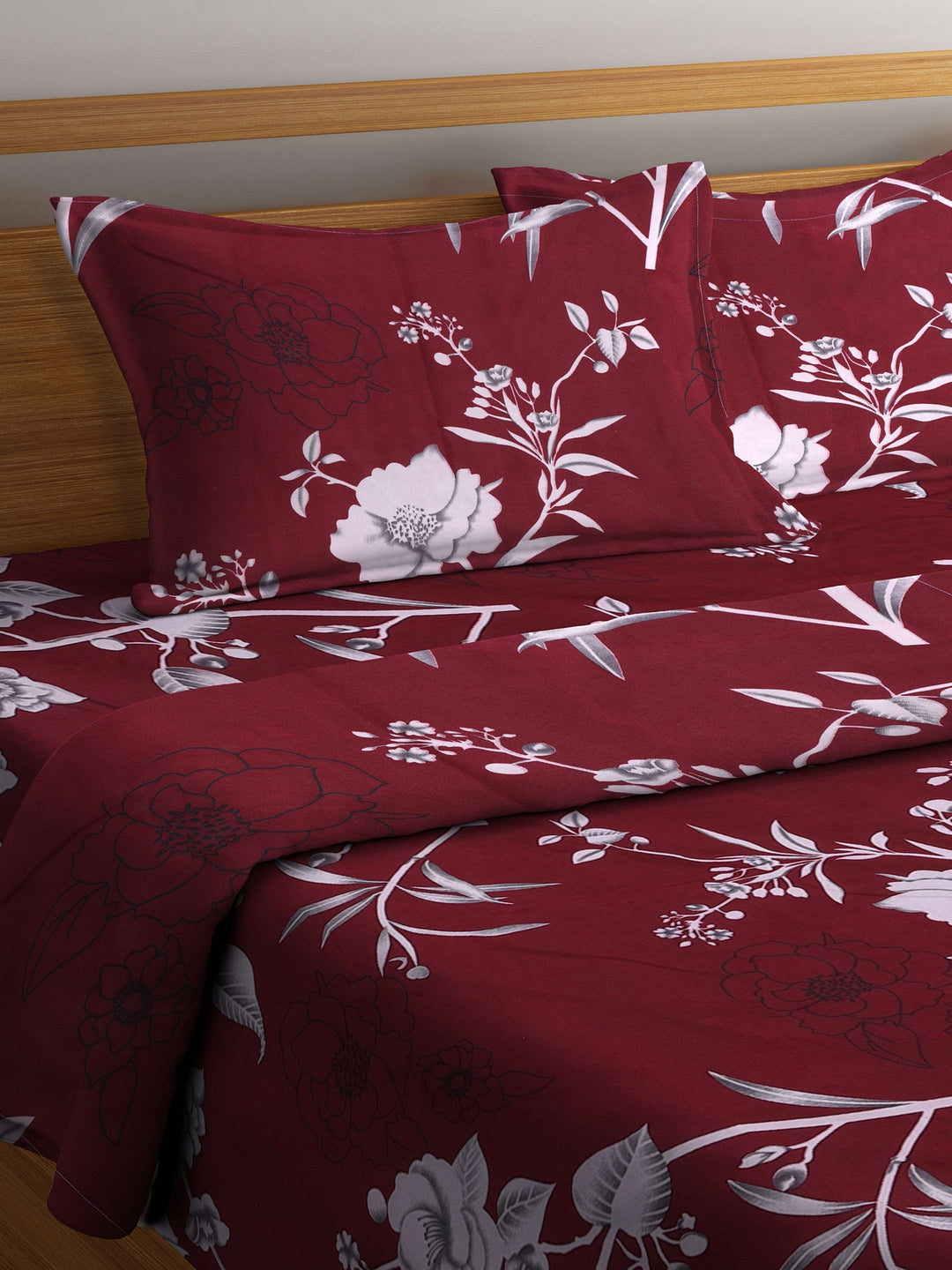 Arrabi Red Floral TC Cotton Blend Double Size Comforter Bedding Set with 2 Pillow Cover