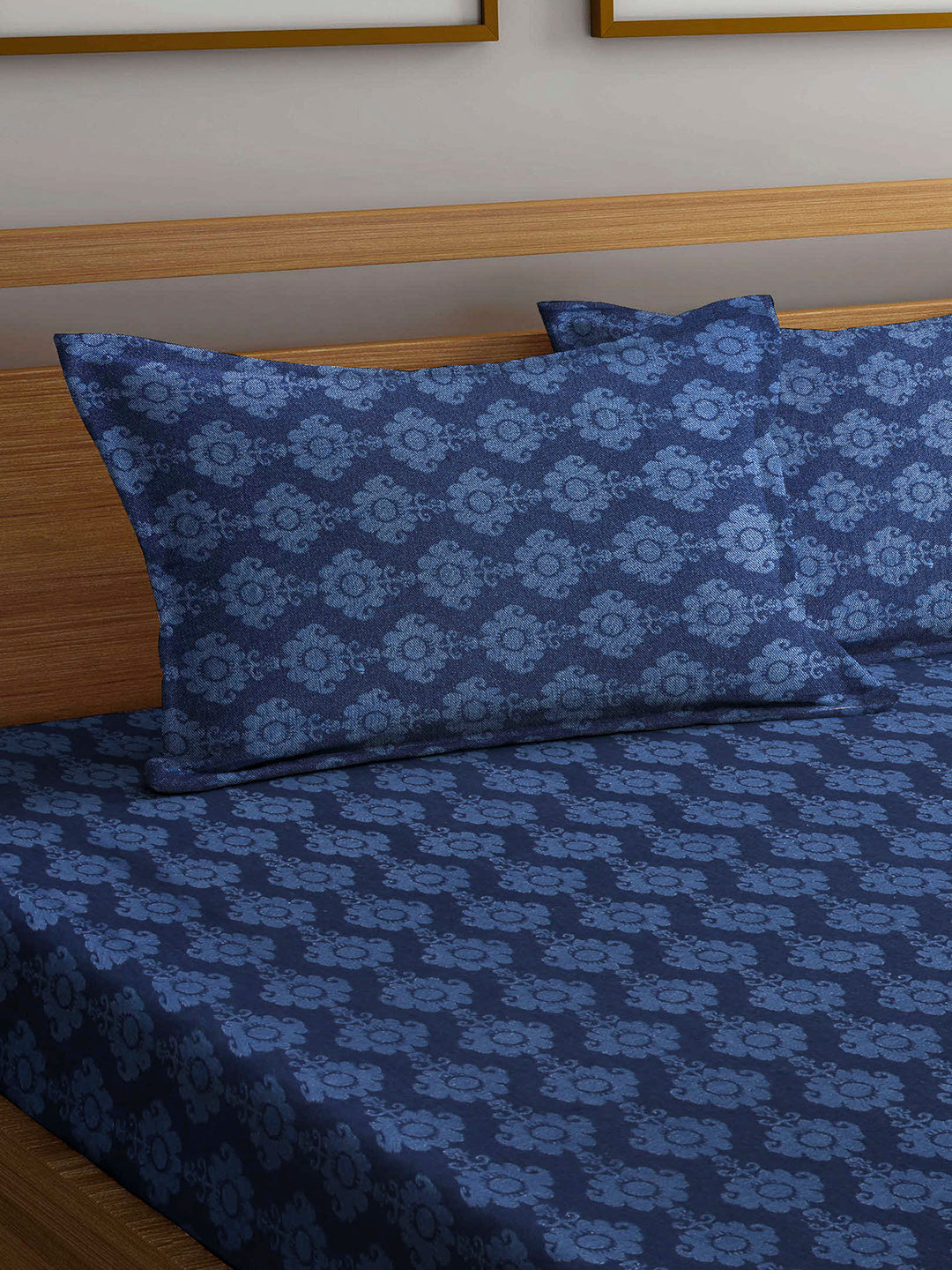 Arrabi Blue Indian Handwoven Cotton King Size Bedsheet with 2 Pillow Covers (260 X 230 cm)