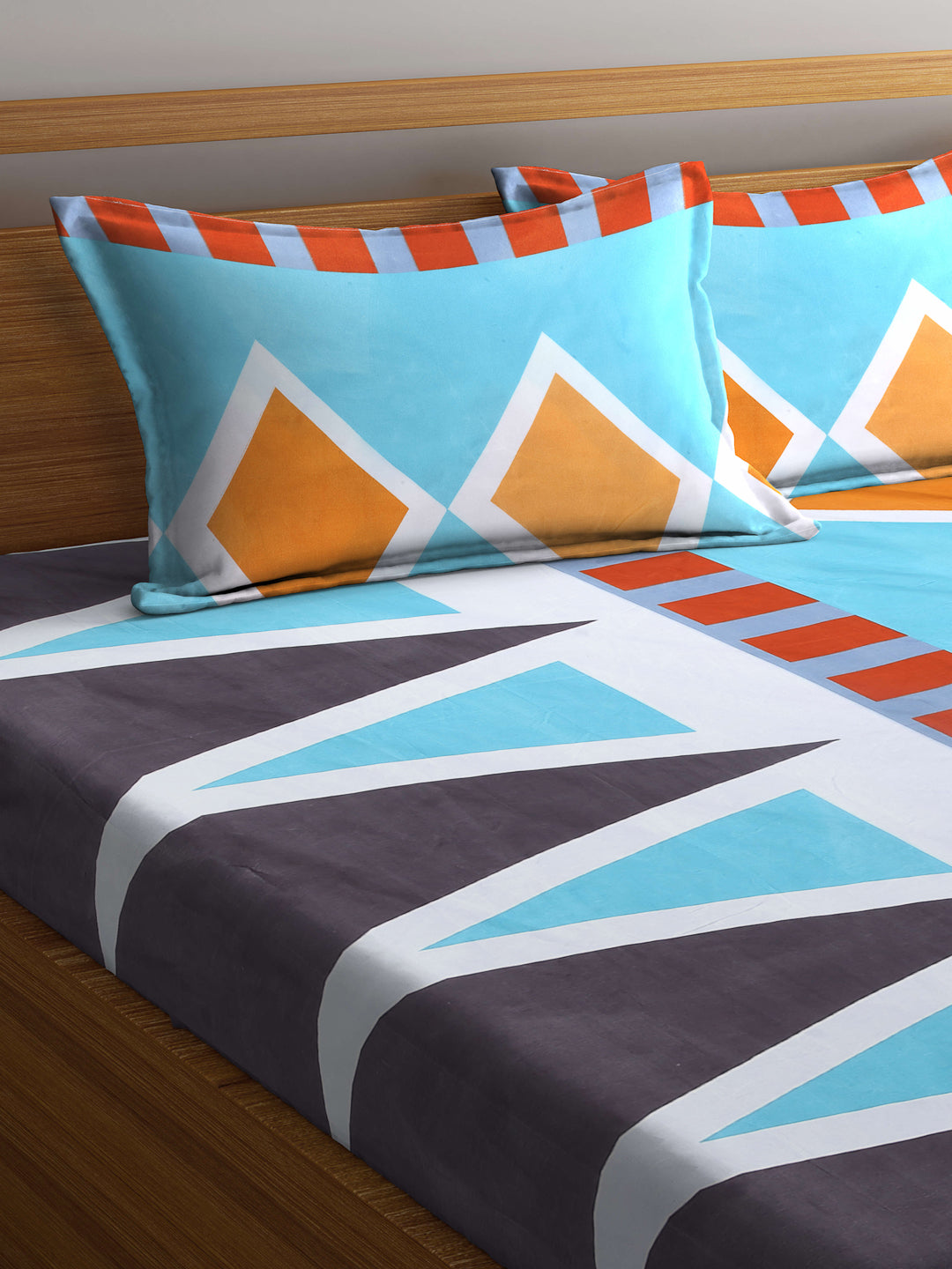 Arrabi Blue Geometric TC Cotton Blend King Size Fitted Bedsheet with 2 Pillow Covers (250 X 215 Cm )