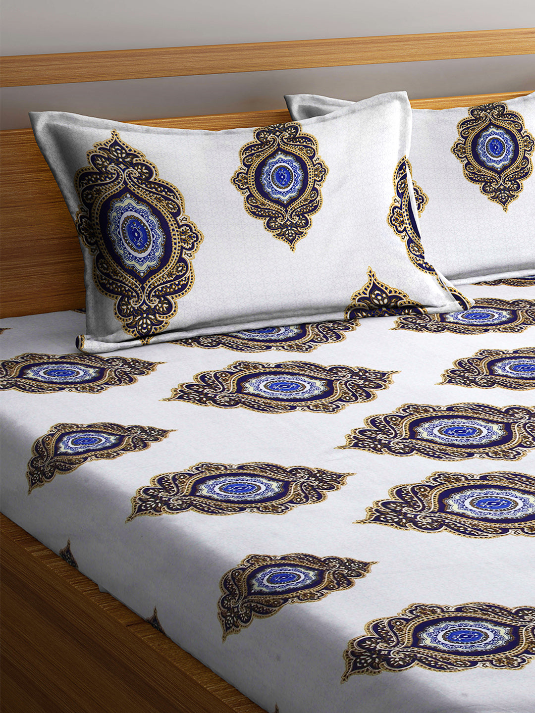Arrabi White Indian TC Cotton Blend Double Size Bedsheet with 2 Pillow Cover