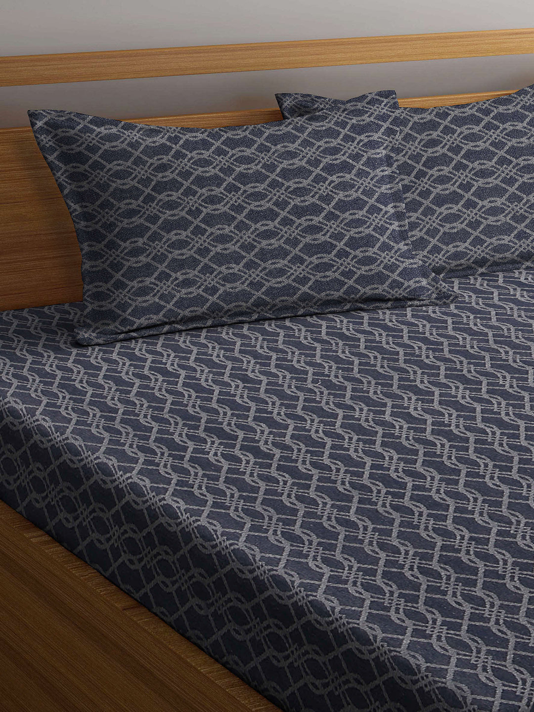 Arrabi Black Graphic Handwoven Cotton King Size Bedsheet with 2 Pillow Covers (260 X 230 cm)