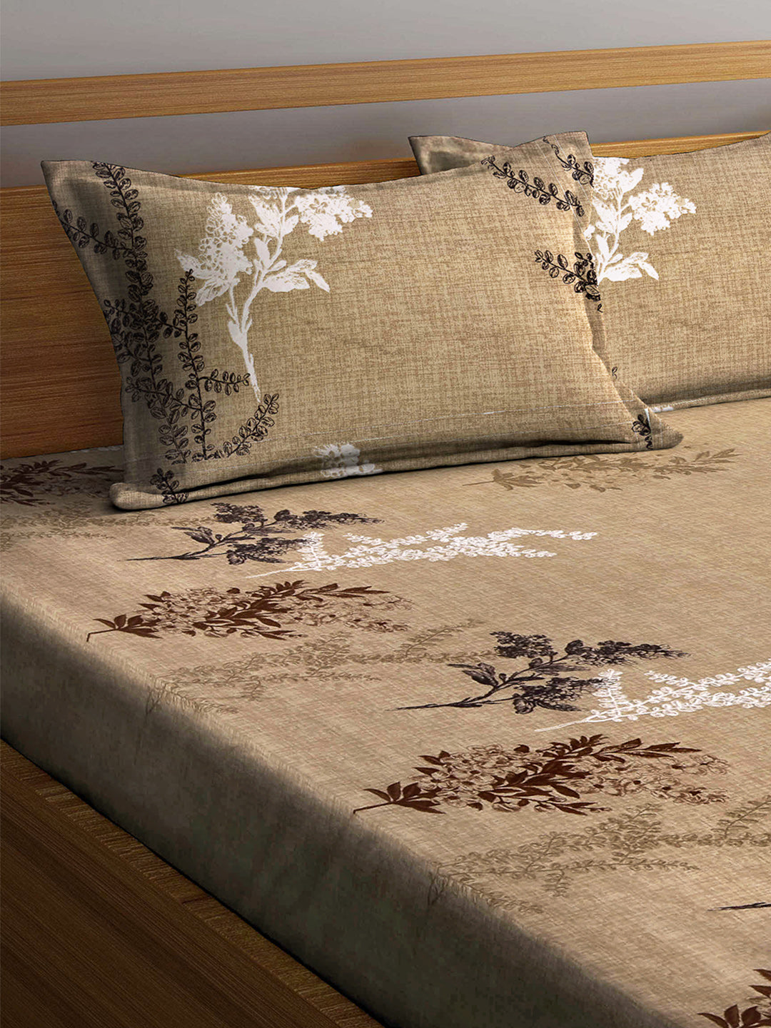 Arrabi Brown Floral TC Cotton Blend King Size Bedsheet with 2 Pillow Covers (250 x 220 cm)