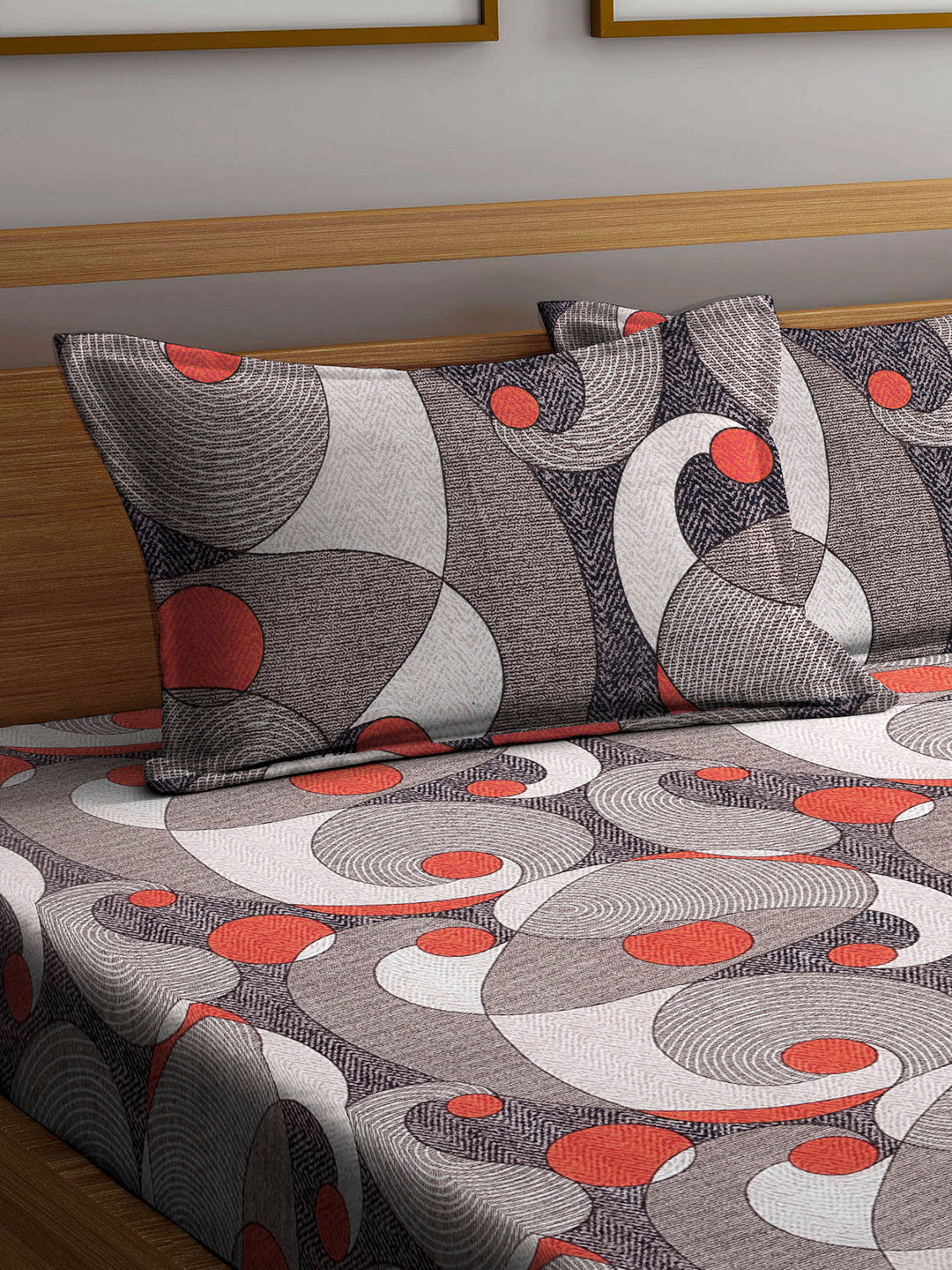 Arrabi Multi Graphic TC Cotton Blend Super King Size Fitted Bedsheet with 2 Pillow Covers(270 X 260 Cm )