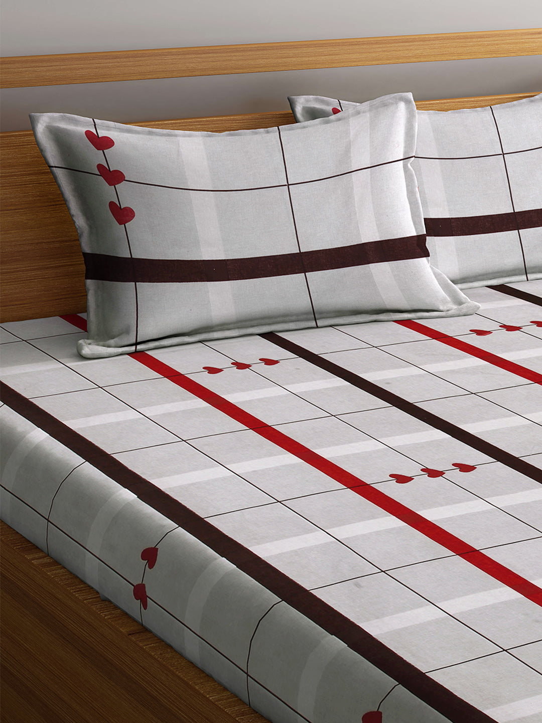 Arrabi Multi Geometric TC Cotton Blend Double Size Fitted Bedsheet with 2 Pillow Covers (250 X 220 cm)