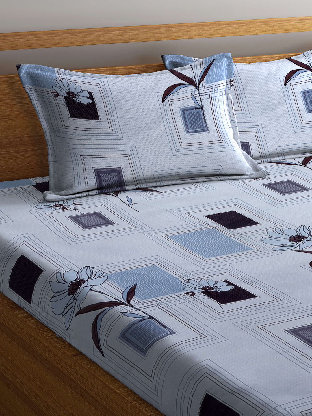 Arrabi White Floral TC Cotton Blend King Size Bedsheet with 2 Pillow Covers (250 X 220 cm)