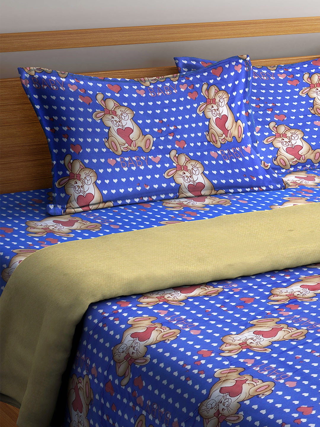 Arrabi Blue Cartoon Cotton Blend Double Size Comforter Bedding Set with 2 Pillow Cover (235 x 215 cm)