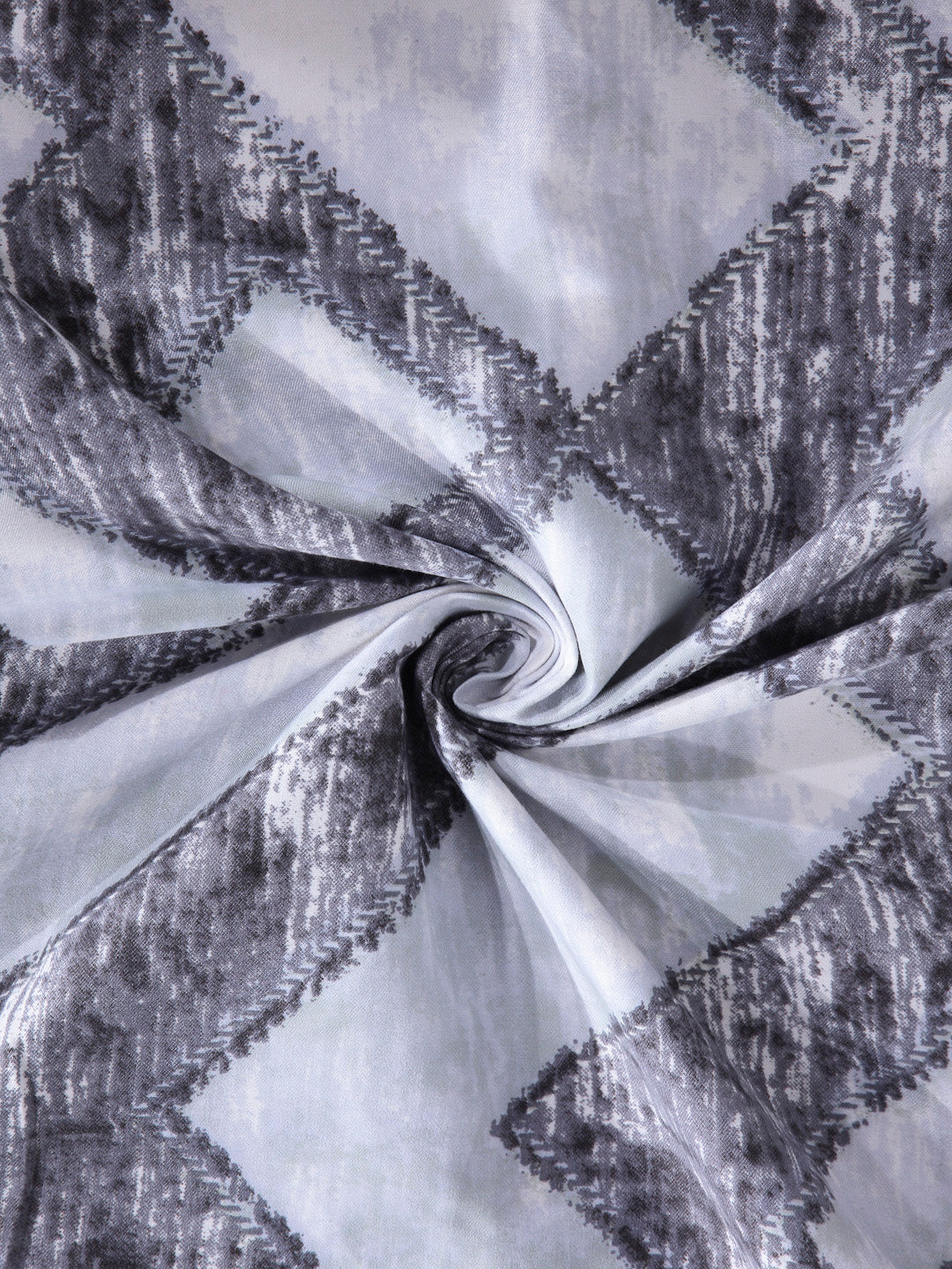 Arrabi Grey Graphic TC Cotton Blend Double King Size Bedsheet with 2 Pillow Covers (270 x 260 cm)