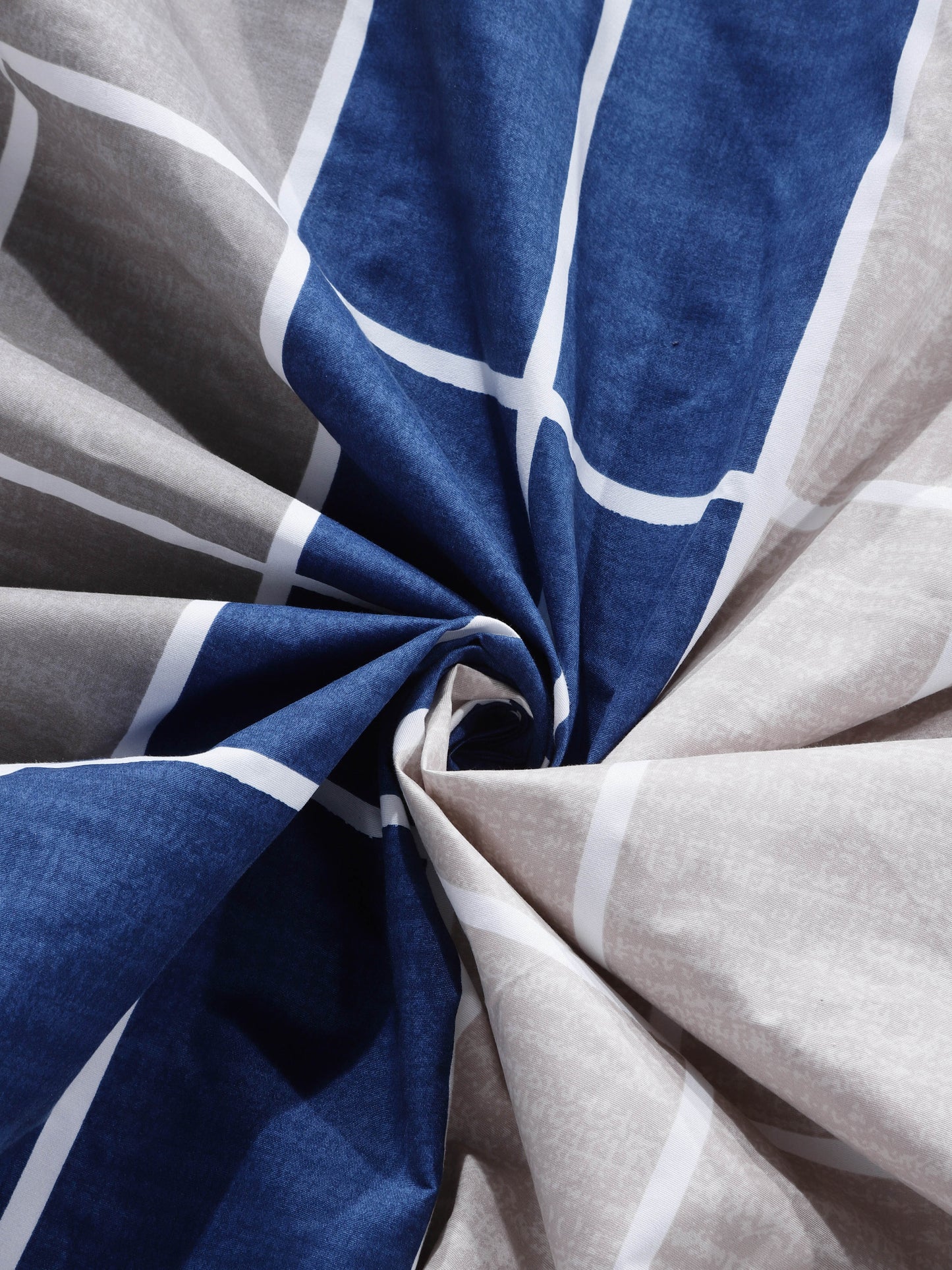 Arrabi Blue Checks TC Cotton Blend Single Size Fitted Bedsheet with 1 Pillow Cover (220 X 150 cm)