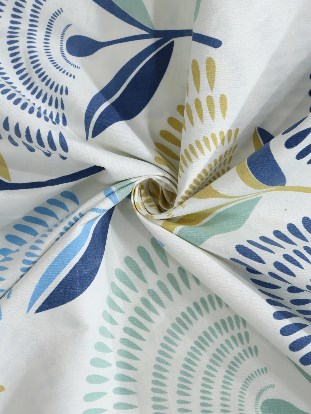 Arrabi Blue Leaf TC Cotton Blend Super King Size Fitted Bedsheet with 2 Pillow Covers(270 X 260 Cm )
