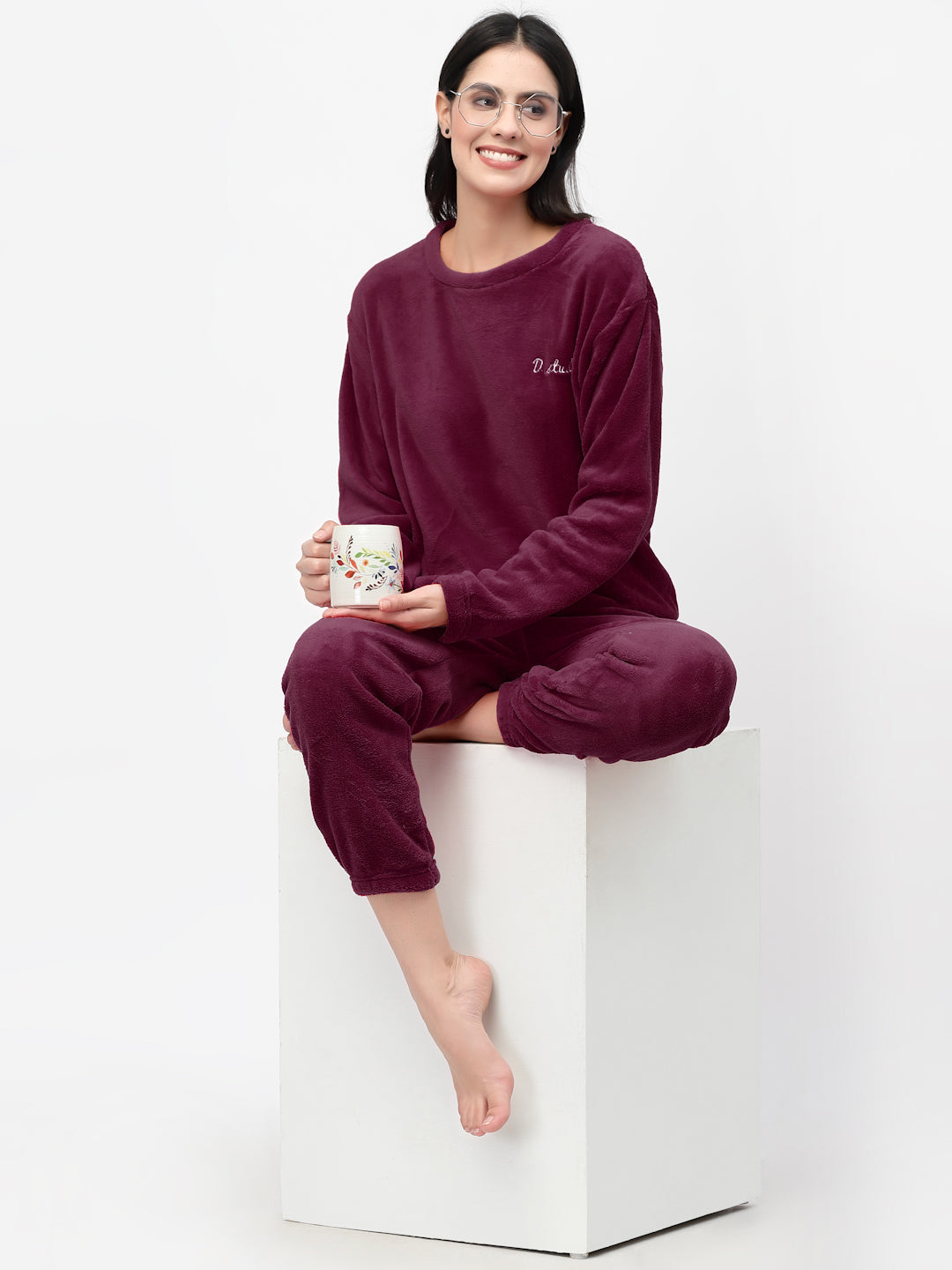 Arrabi Women Maroon Wool Blend Solid Winter Night Suit