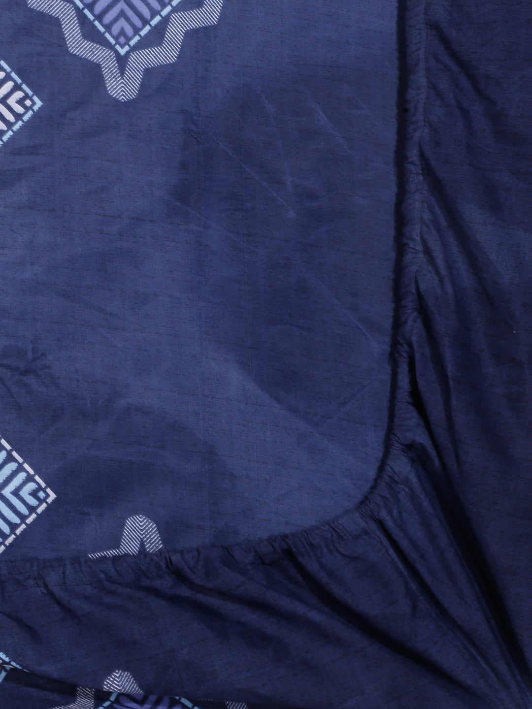 Arrabi Multi Geometric TC Cotton Blend Super King Size Fitted Bedsheet with 2 Pillow Covers(270 X 260 Cm )