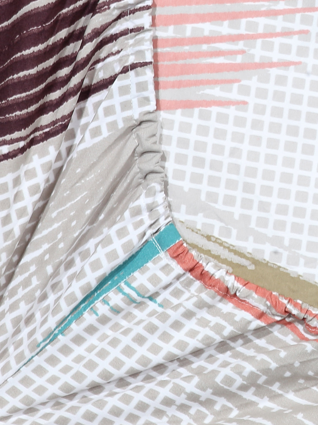Arrabi Multi Graphic TC Cotton Blend King Size Fitted Bedsheet with 2 Pillow Covers (250 X 215 Cm )