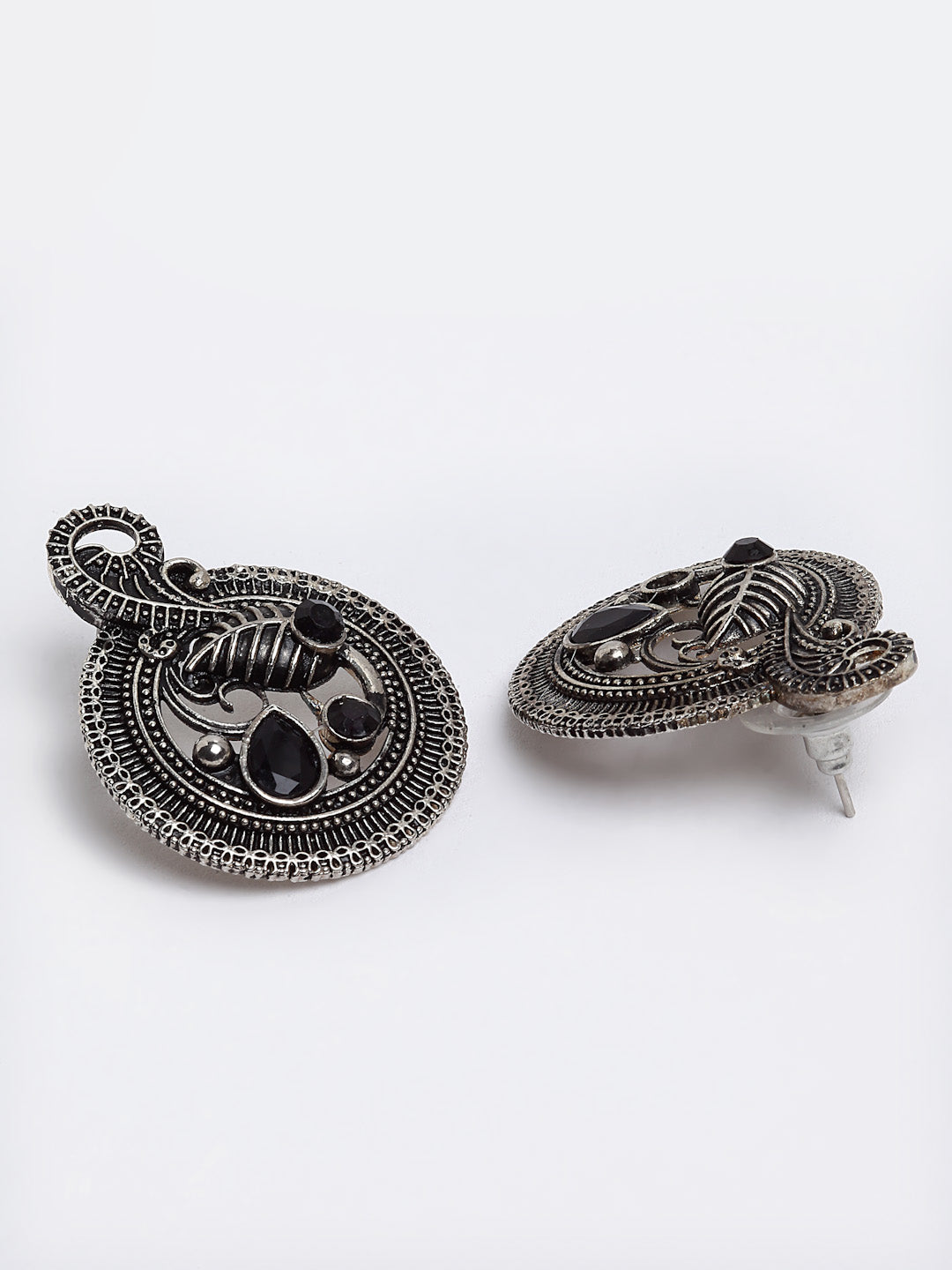 Arrabi Metallic Oxidised Jewellery Set with 2 Earrings (40 cm)