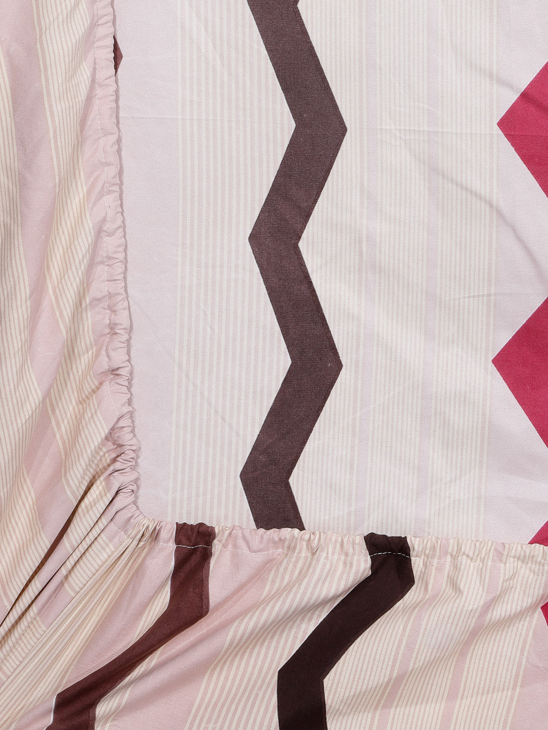 Arrabi Brown Geometric TC Cotton Blend Single Size Fitted Bedsheet with 1 Pillow Cover (220 X 150 cm)