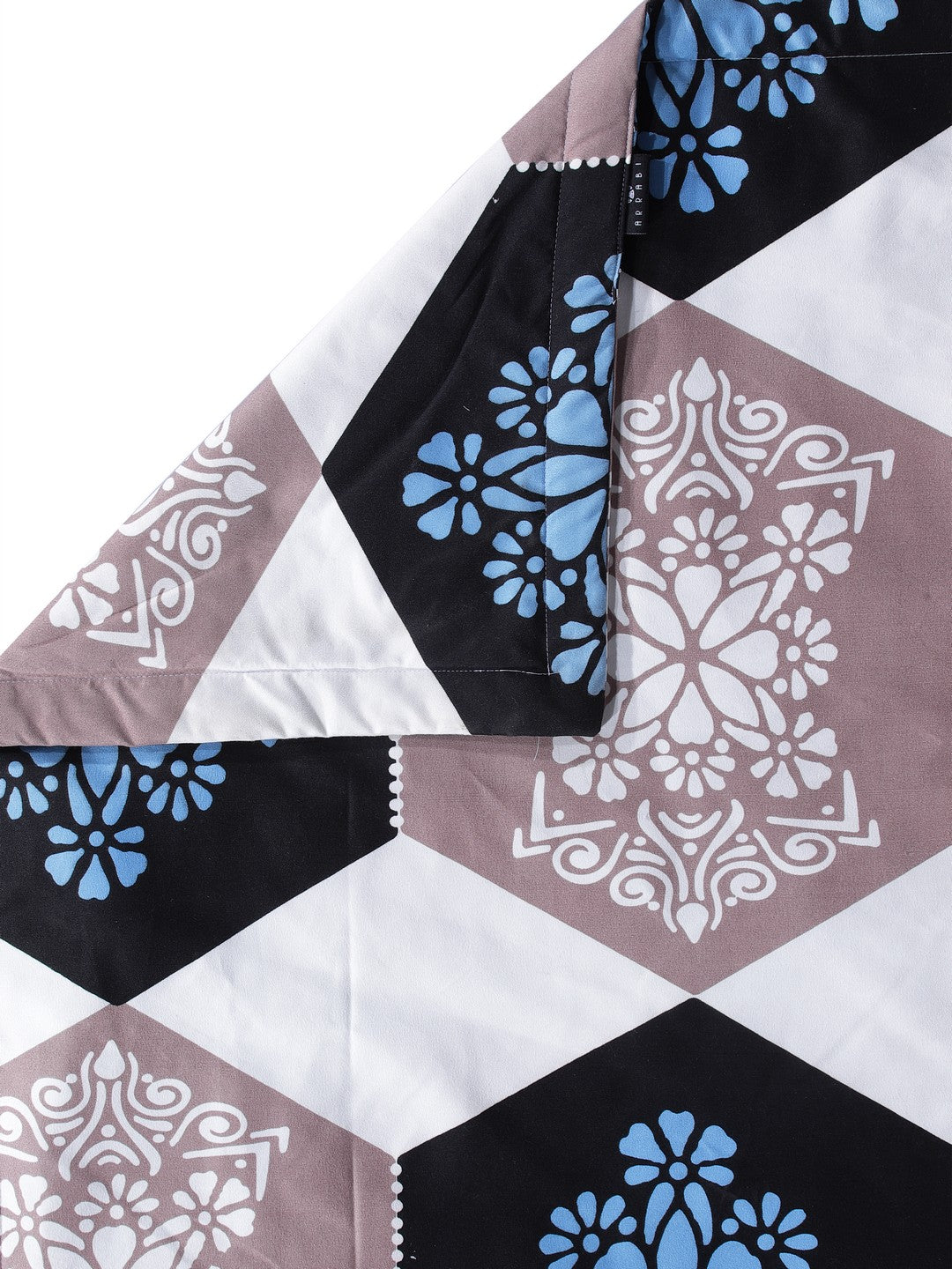 Arrabi Multi Geometric TC Cotton Blend 350 GSM Double Size Comforter (240 x 215 cm)