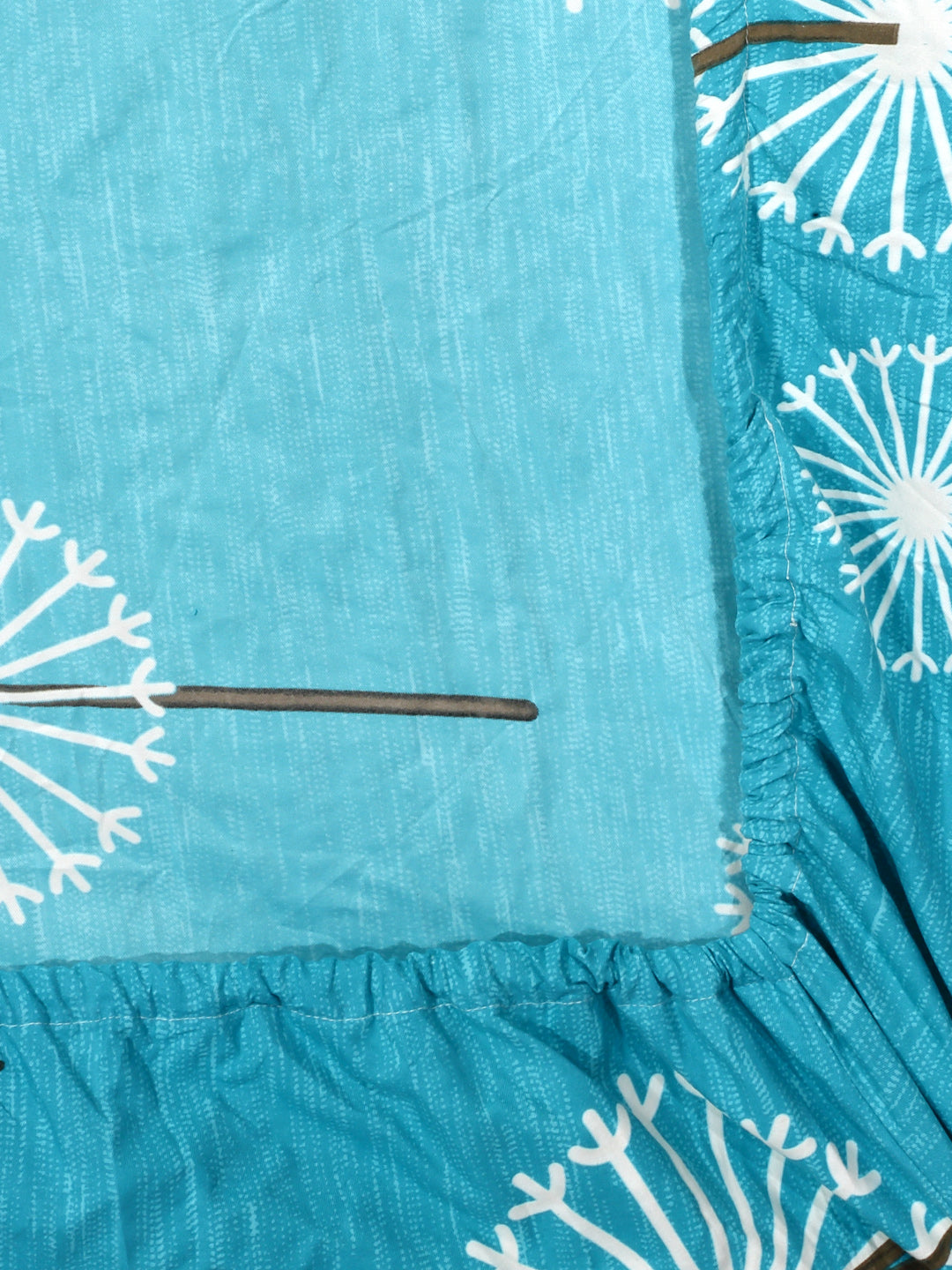 Arrabi Teal Floral TC Cotton Blend Super King Size Fitted Bedsheet with 2 Pillow Covers(270 X 260 Cm )