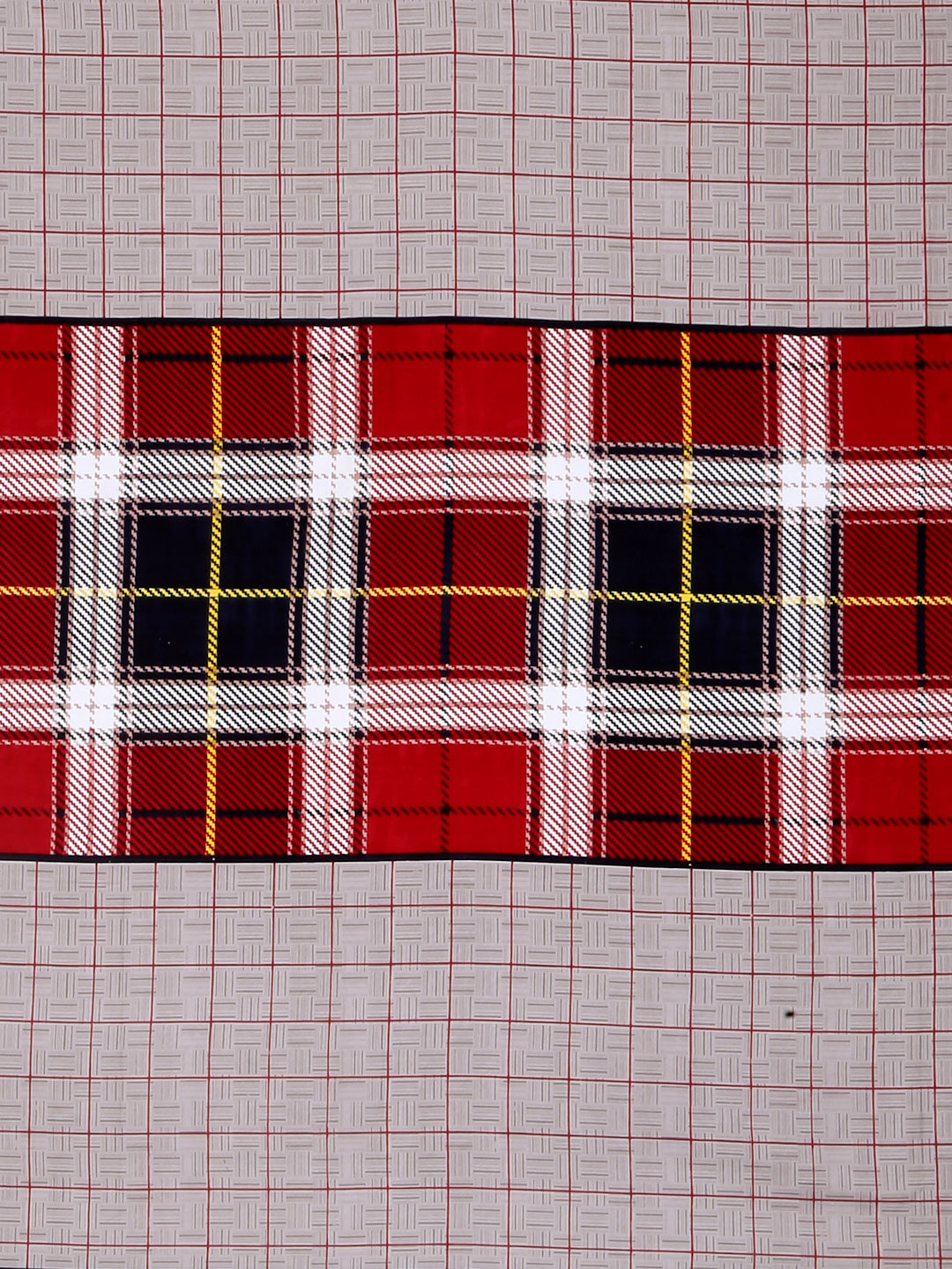 Arrabi Grey Checks TC Cotton Blend 6 Seater Table Cover (180 x 130 cm)