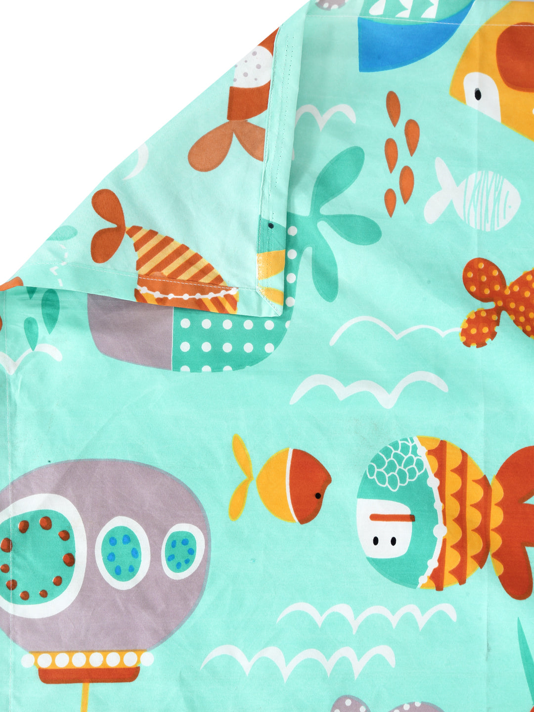 Arrabi Multi Fish Cotton Blend King Bedsheet with 2 Pillow Cover (250 x 220 cm)