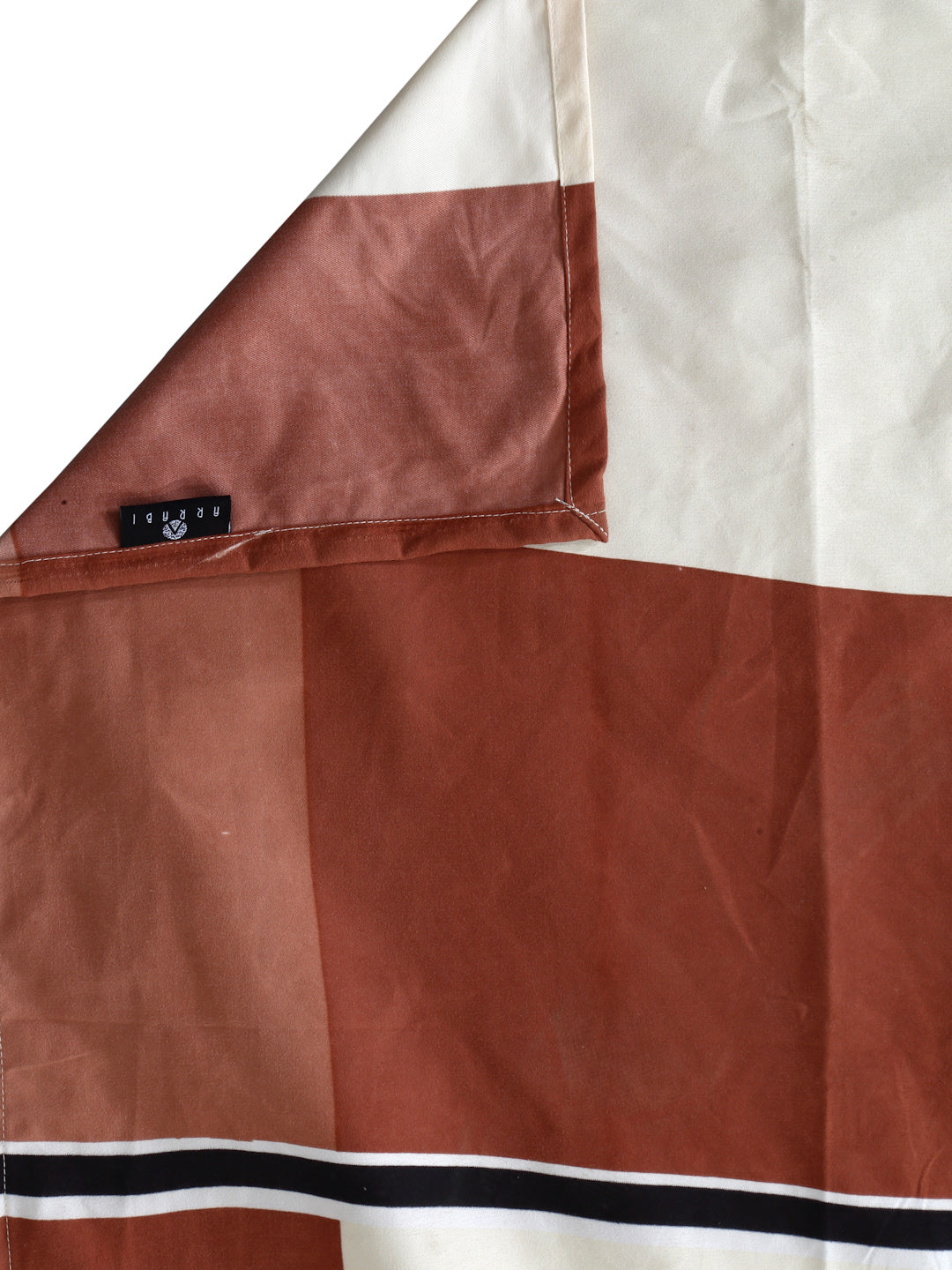 Arrabi Brown Geometric TC Cotton Blend Super King Size Bedsheet with 2 Pillow Covers (270 X 260 cm)