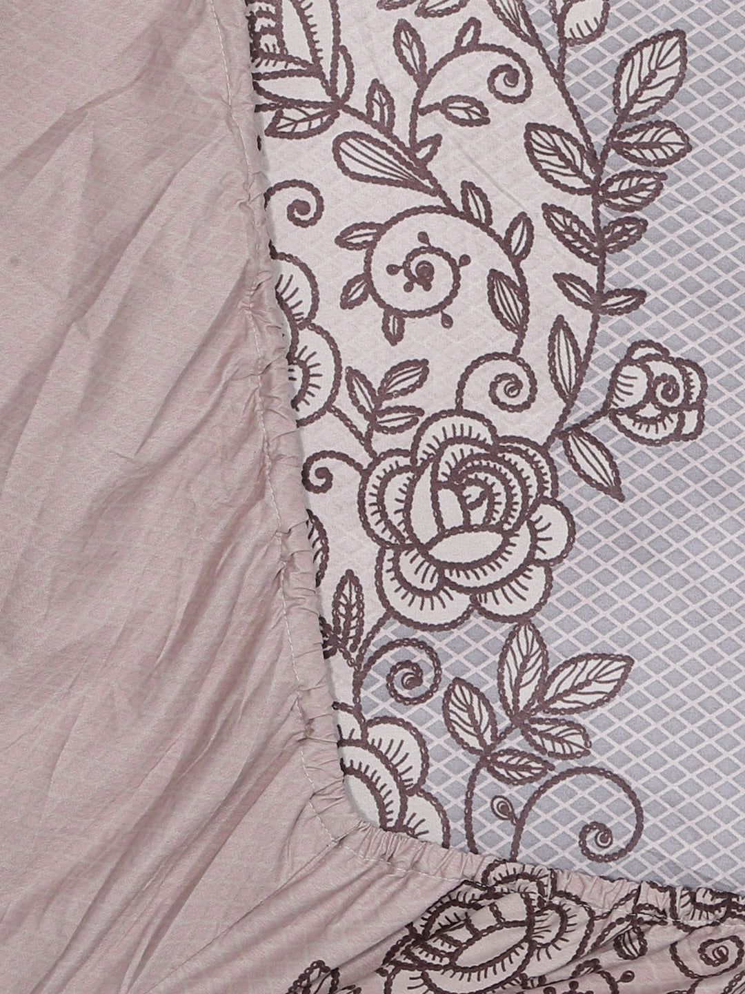 Arrabi Brown Leaf TC Cotton Blend King Size Fitted Bedsheet with 2 Pillow Covers(250 X 215 Cm )