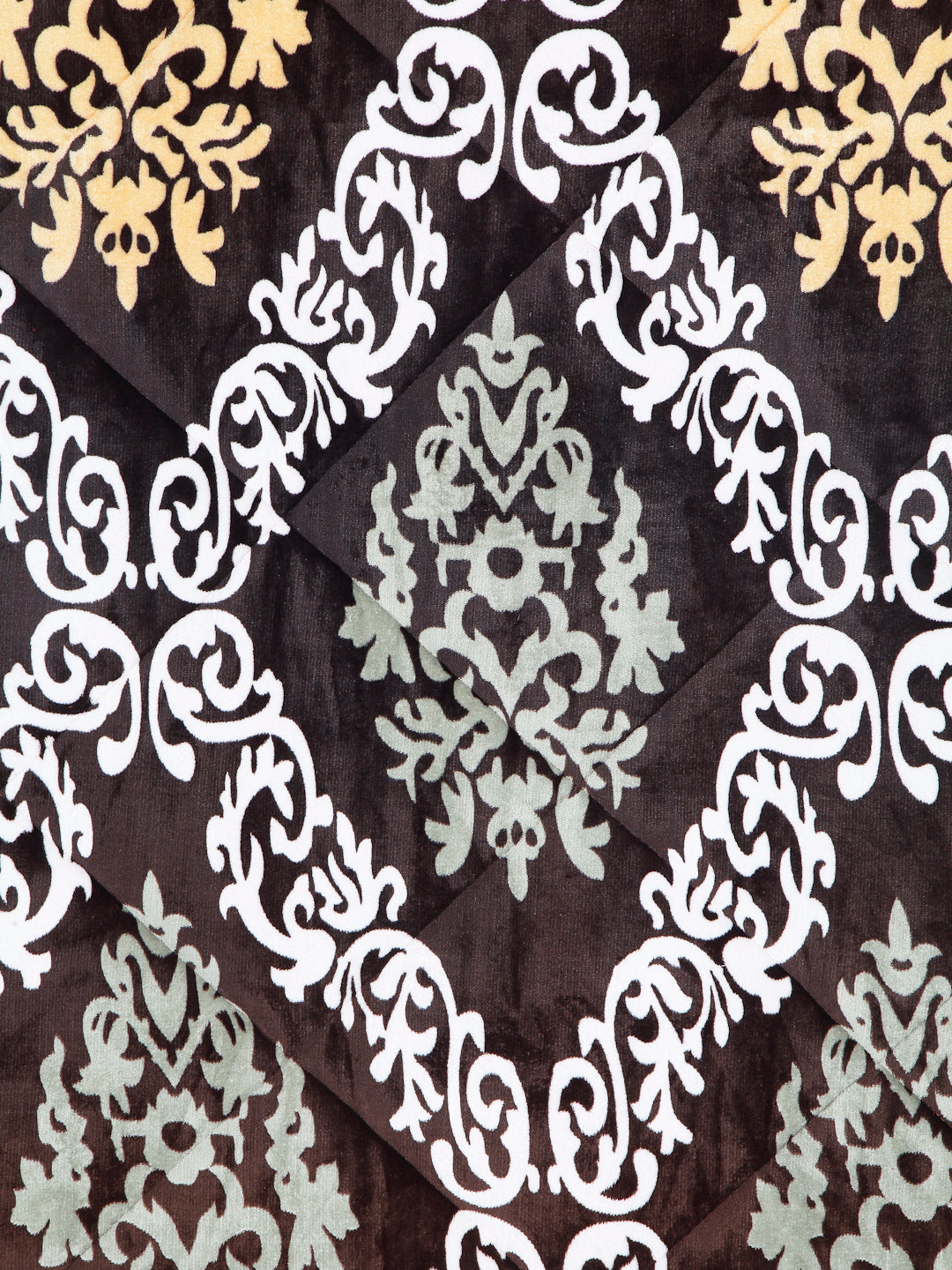 Arrabi Multi Indian Polyester King Size Double Quilt (220 X 210 cm)