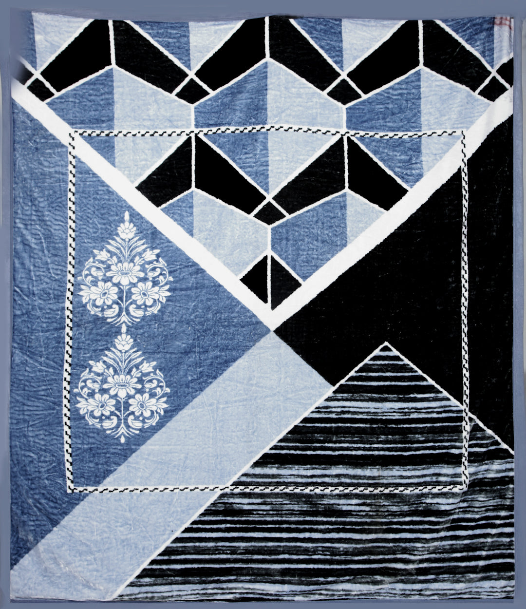 Arrabi Blue Geometric Wool Blend 950 GSM Full Size Double Bed Blanket (220 X 200 cm)