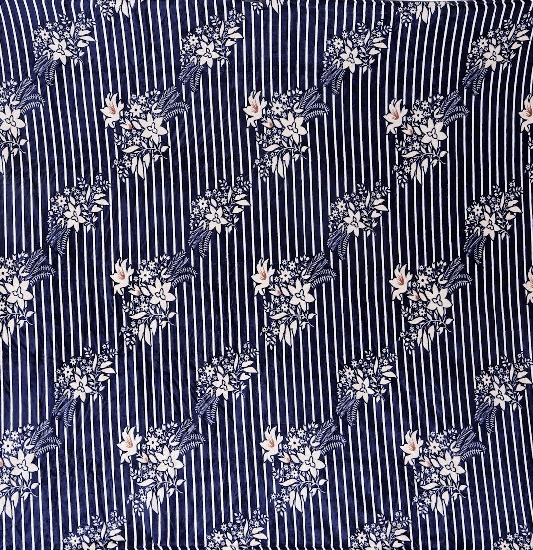 ARRABI® King Size Winter Woolen Bedsheet with 2 Pillow Covers (235 X 215 cm)