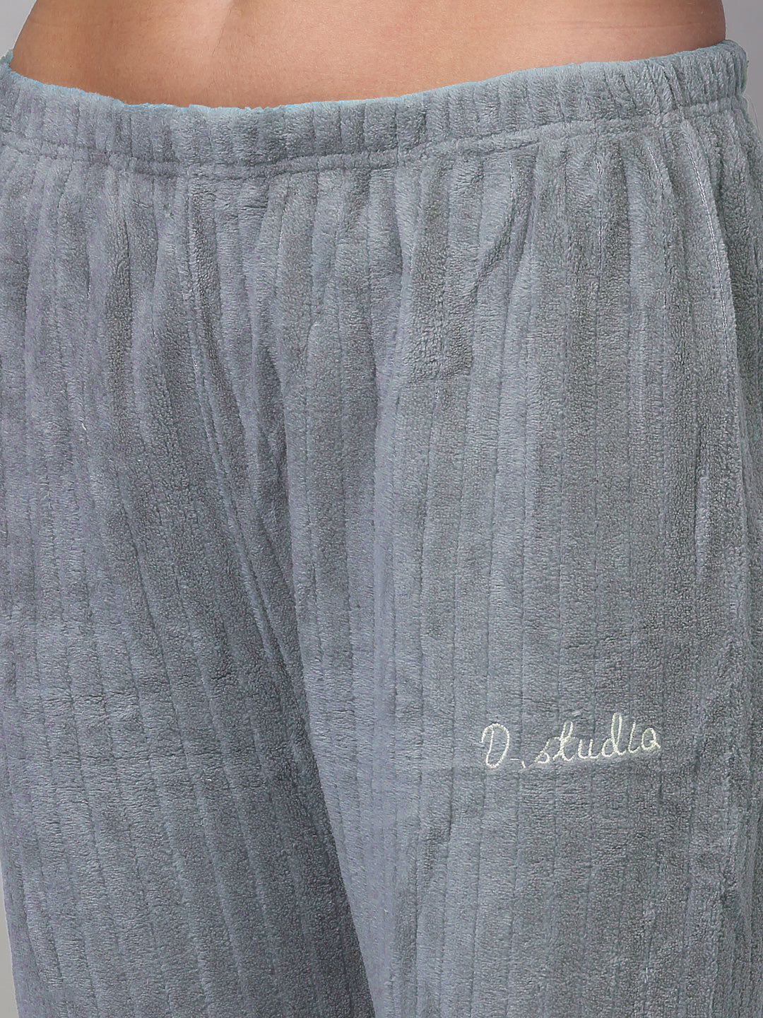 Arrabi Women Grey Wool Blend Stripes Winter Night Suit