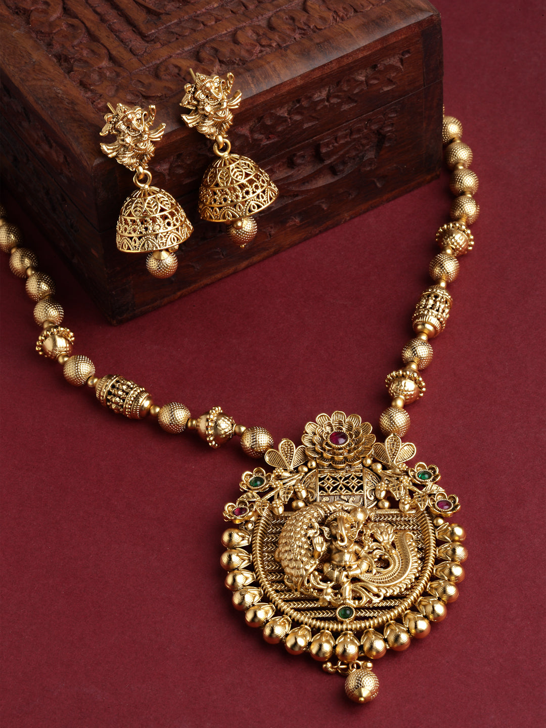 Arrabi Gold Handcrafted Jewellery Set with 2 Earrings(56 cm)