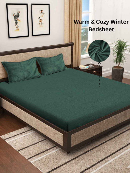 Arrabi Green Solid King Size Warm Woolen Bedsheet with 2 Pillow Covers