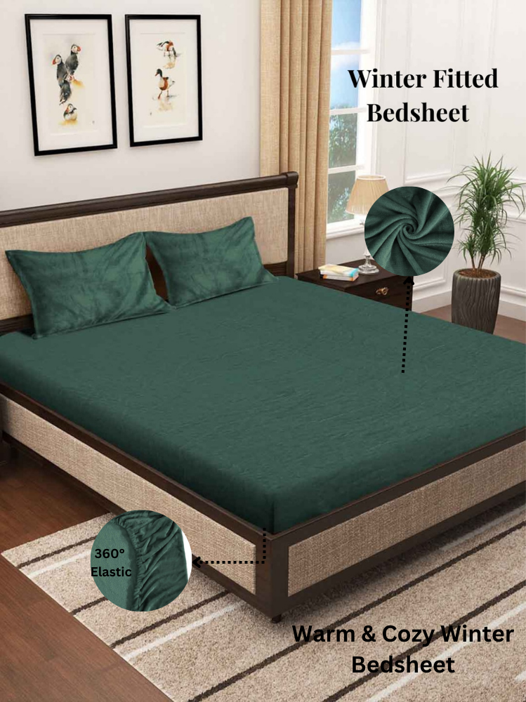 Arrabi Green Solid King Size Warm Woolen Fitted Bedsheet with 2 Pillow Covers