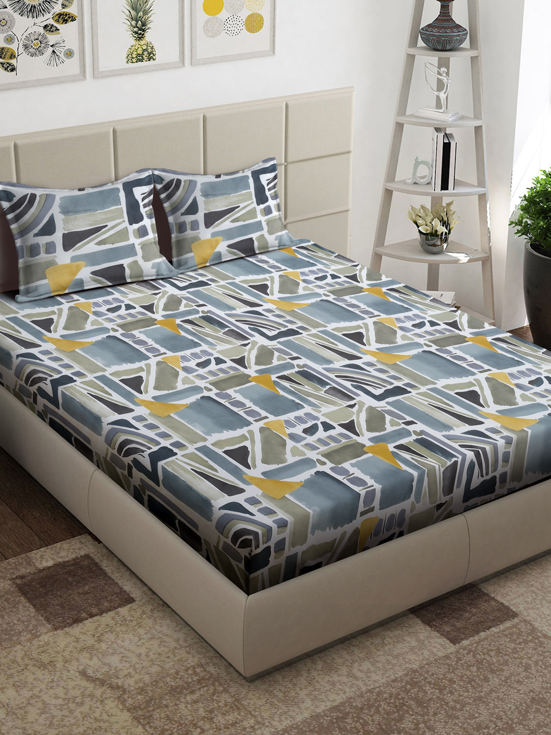 Arrabi Multi Geometric TC Cotton Blend King Size Bedsheet with 2 Pillow Covers (250 x 215 cm)