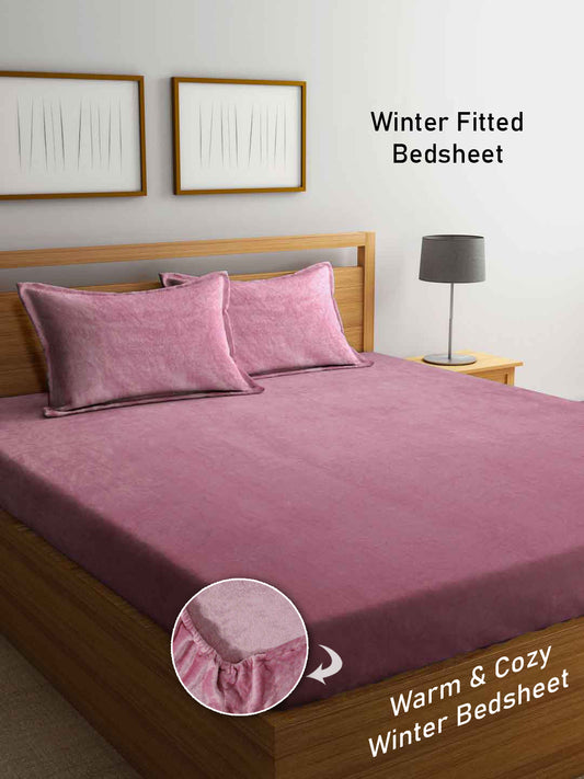 Arrabi Pink Solid King Size Warm Woolen Fitted Bedsheet with 2 Pillow Covers